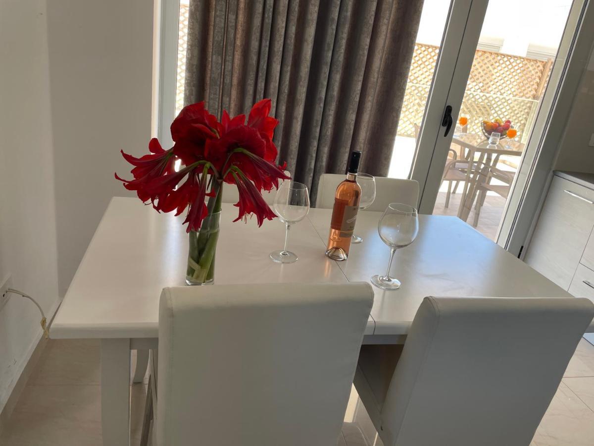 סרנדה Luxury Sea View Apartaments מראה חיצוני תמונה